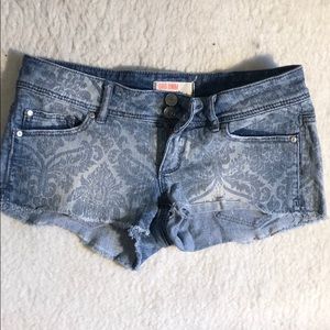 Garage Denim Patterned Shorts